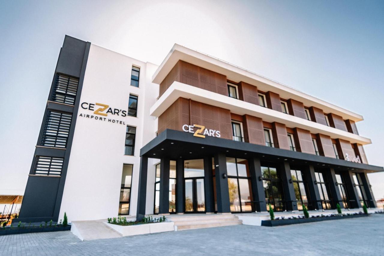 Cezar'S Airport Hotel ニコシア エクステリア 写真